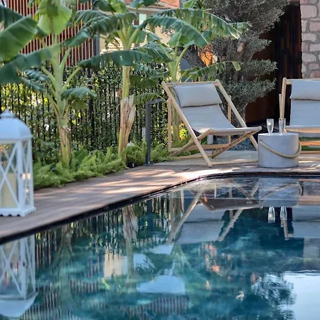 Bed & Breakfast Cunda Pier 4*