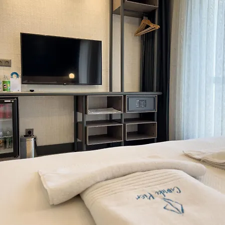 Cunda Pier Bed & Breakfast Ayvalı