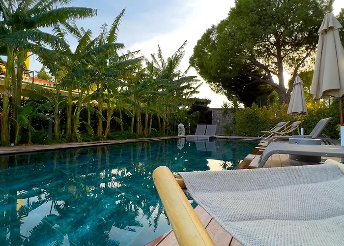 Bed & Breakfast Cunda Pier 4*